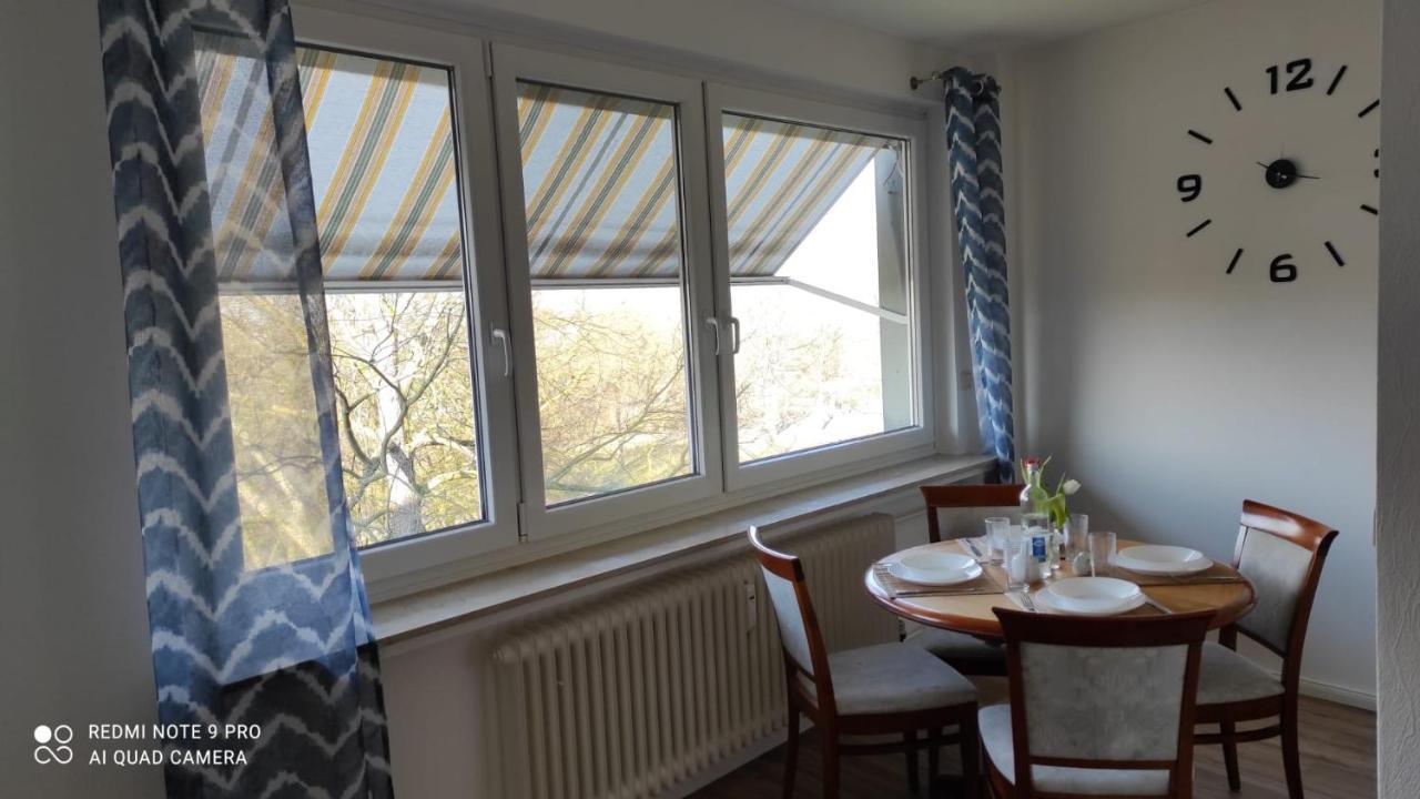 Schöne und gemütliche Wohnung BRE Exterior foto